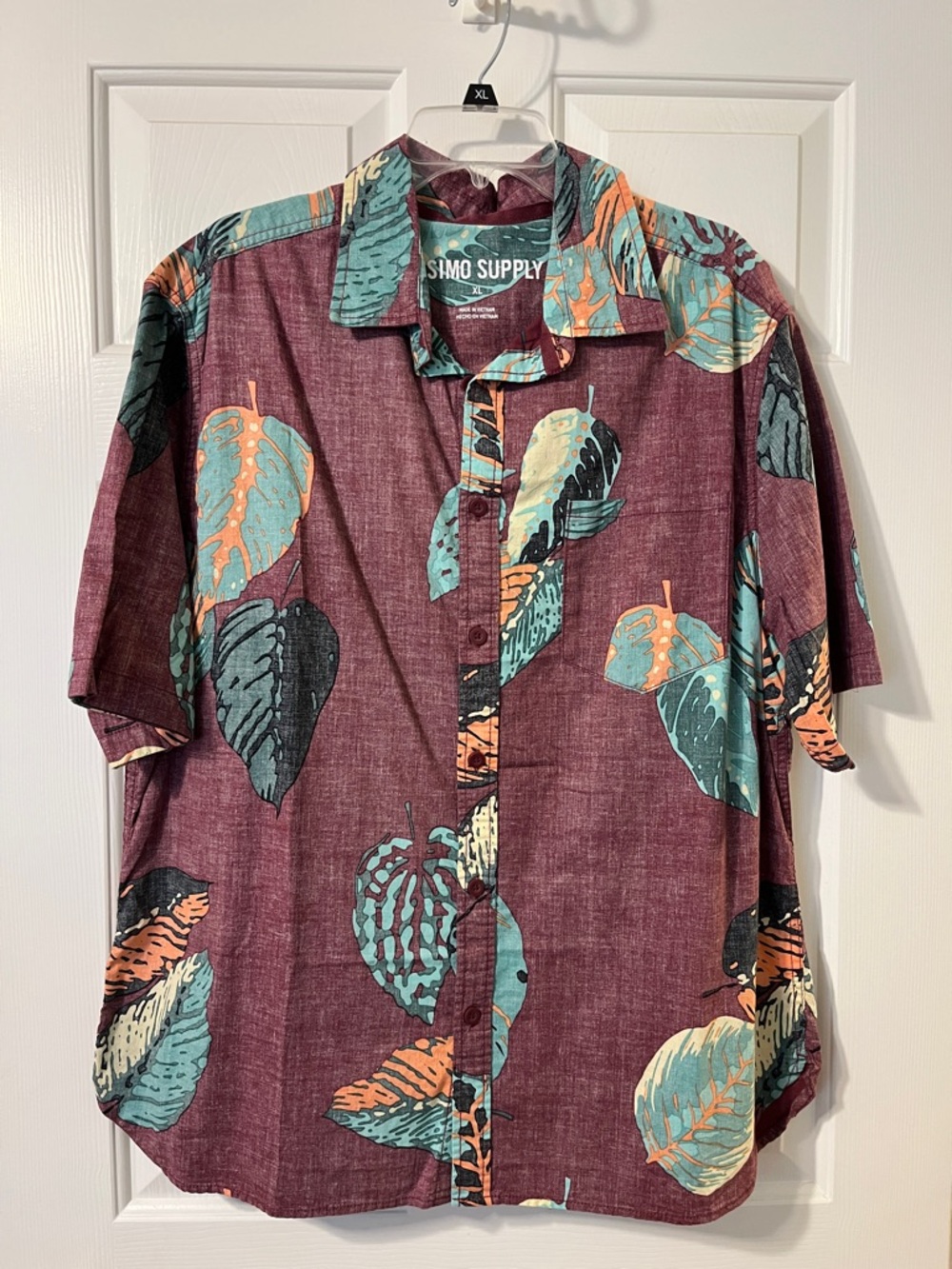 Mossimo Supply Co. Burgundy Short-Sleeve Button-Up with Teal & Orange Leaf Print